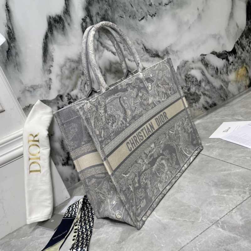 Dior Shopping Bags